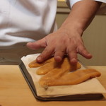 味あら井 - 仕込み中のカラスミ