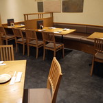 諸国 ひものと - テーブル席