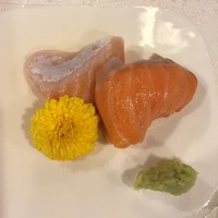 定谷 - 鮭児の刺身