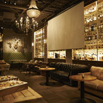 TOKYO Whisky Library - 