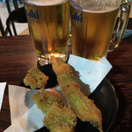 Jeiefu Oomi Chokubaisho - 生ビール、甲イカのフライ