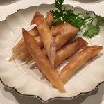 飄香 - 黄ニラとエビのスティック春巻き