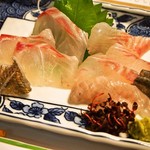 英ちゃん冨久鮓 - お造り（鯛、平目）