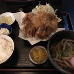 本家権太楼 - 850yenの唐揚げ定食。ご飯は小さめです。