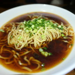 豊栄 - 太めの麺を入れて