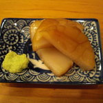 石山寿司 - 平貝柱炙り。
