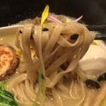 饗 くろ喜 - 秋茸そば 麺リフト（饗 くろ㐂）※季節の限定 2017.11