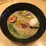 饗 くろ喜 - 秋茸そば（1,400円）※季節の限定 2017.11