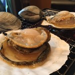 魚七鮮魚店 - 【浜焼き】帆立とホンビノス貝