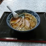 昭和軒 - チャーシュー麺。