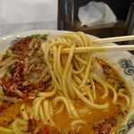 四川味噌ラーメン Z軒 - 中太ストレート麺