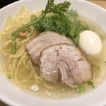 塩らー麺 本丸亭 - 本丸塩らー麺、塩煮玉子