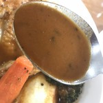 スープカレーゆうじ - スープはこんな感じ