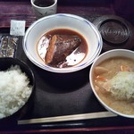 Houchouya - かれい煮付け・とん汁定食 ５８０円(税込)(2017年11月10日撮影)