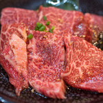 焼肉 山河 - 2017.11 A-5和牛 とうがらし・しゃくし（780円）