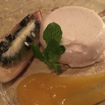 らんぷ亭 - ゴマのブラマンジェ