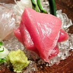 川波 - マグロは中トロです。