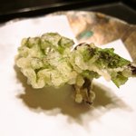 川波 - 山菜の天ぷら、たらのめ