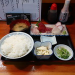 Fuji Ike - 刺身盛合せ定食