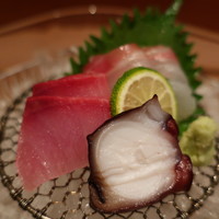 お料理 とみやま - 真鯛の昆布締め、鰤、蛸の刺身の盛合せアップ