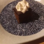 個室居酒屋 北海道 魚均 - デザート　ガドーショコラ　※かなり小さいです　(2017.11.10)