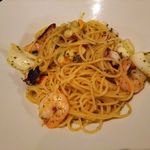 海の幸のスパゲッティバジル風味