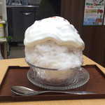 金山とまと - いちごのショートケーキみたいなかき氷