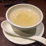 広東炒麺 南国酒家 - スープ