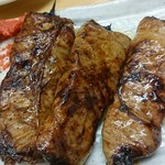 もつ焼き いとや - あみれば！ブリッと、食べごたえあり。