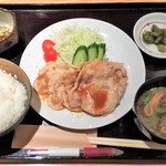 里海里山 - 生姜焼き定食 980円