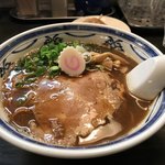 ラーメン･餃子 ハナウタ