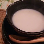 レ・ザンジュ - 塩加減が絶妙の白菜スープ  Aランチ1620円の一品