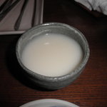 西中洲 楽久虎 - 自家製マッコリ。無添加でドライな後味。