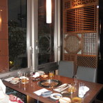 西中洲 楽久虎 - 店内は落ち着いた空間が広がります