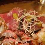 びすとろ UOKIN - 2011/05 海の幸カルパッチョ６点(６８０円)。千葉〆サバ 鹿児島カツオ マグロ南半球 愛媛カンパチ 北海道ホッキ貝 三重タコ