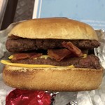 Wendy's - Baconator(Double)(横から)♪