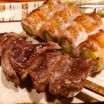 炭家 - 砂肝とアスパラベーコン巻き。