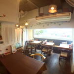 世界にひとつだけの焼きカレー プリンセスピピ門司港 - 【１Ｆ展望カフェ】関門海峡の景色が望めます。