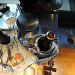 明道町中国菜 一星 - 熟成させた日本酒と、熟成させていない通常の日本酒を比較するために飲み比べ