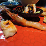 明道町中国菜 一星 - 紹興酒に漬けた甘エビ（酔っ払い甘エビ）、大根餅の火鍋ダレ載せ