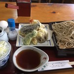 吾一 - 料理写真:天せいろです。茹で卵が付きます。