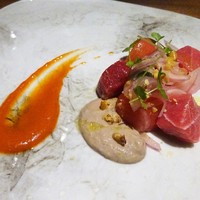 cenci - 赤玉葱、オクラ、トマト、パブリカ、鮪、松の実