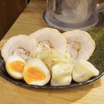 つけ麺屋 やすべえ - やすべえ特製 トッピング 320円