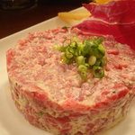 びすとろ UOKIN - 2011/05 和牛もも肉のタルタル ポテトフライ添え❤(６８０円)。