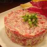 びすとろ UOKIN - 2011/05 和牛もも肉のタルタル ポテトフライ添え❤(６８０円)。