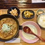 モツ煮専門店わんや - モツ煮込みうどんセット 900円内税