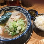 とんこつらぁ麺 松もと - 