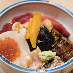 うを徳 - 2017.11 お歳暮ちらし（本鮪、トロ炙り、ブリ藁焼き、カラスミ、イクラ、平貝、ミル貝、どんこ、干瓢）