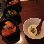 ★7.5キムチ3種＆☆7.5つきだし