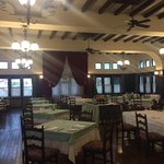 雲仙観光ホテル・メインダイニング - まさにダイニングルーム